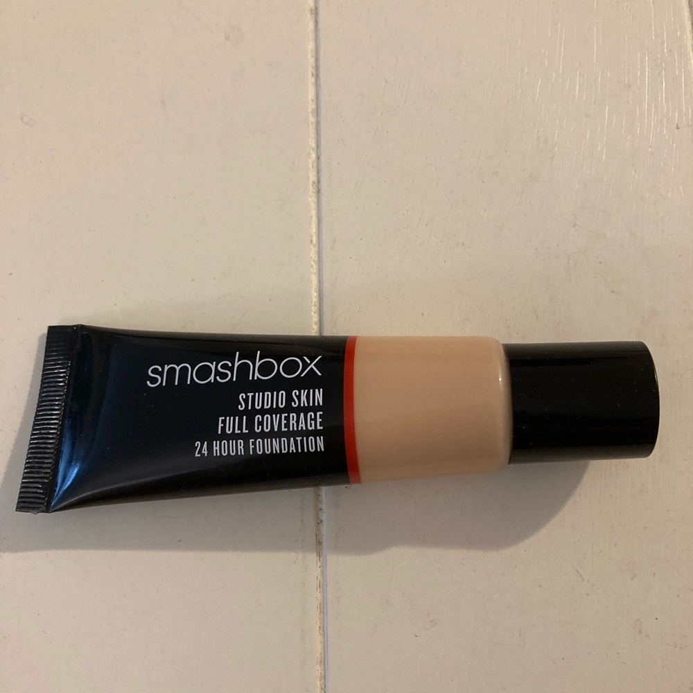 Smashbox studio skin full coverage 24hr foundation